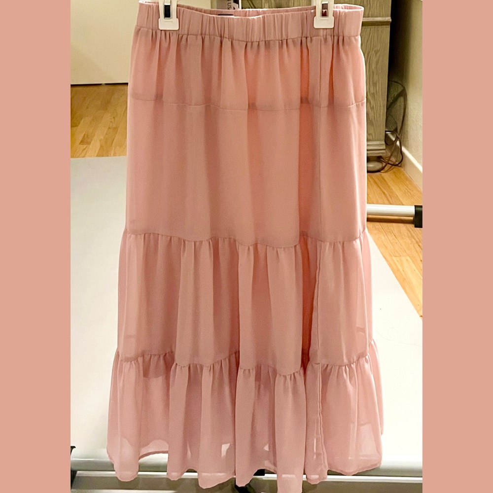 DAZY pink tiered dress